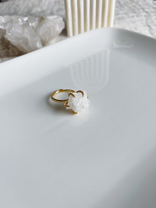 Angel Wing Quartz 18k Gold Ring