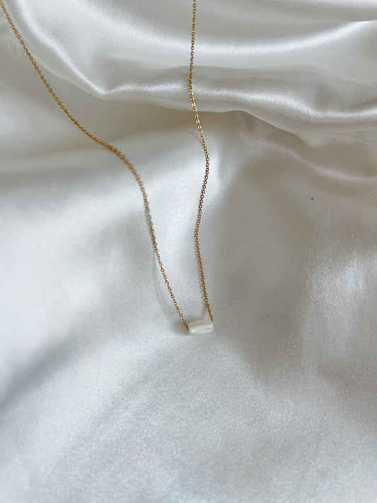 Mother of Pearl Gold Necklace